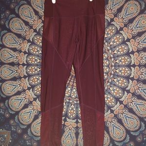 Maroon leggings
